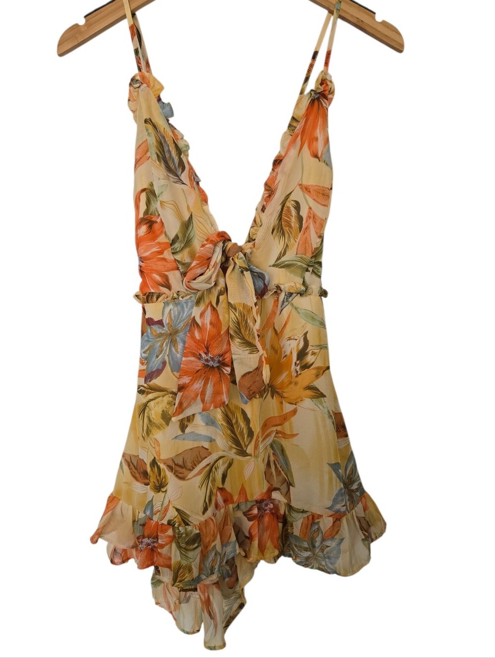 🌺 Fashion Nova Tropical Floral Tie Front Romper | XL | Beach Vacation Vibes - Picture 2 of 6
